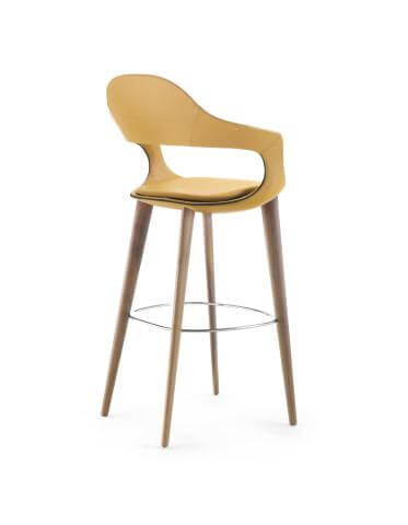 Lomacasa_Pellizzoni_Frenchkiss-Counter-Stool_featured