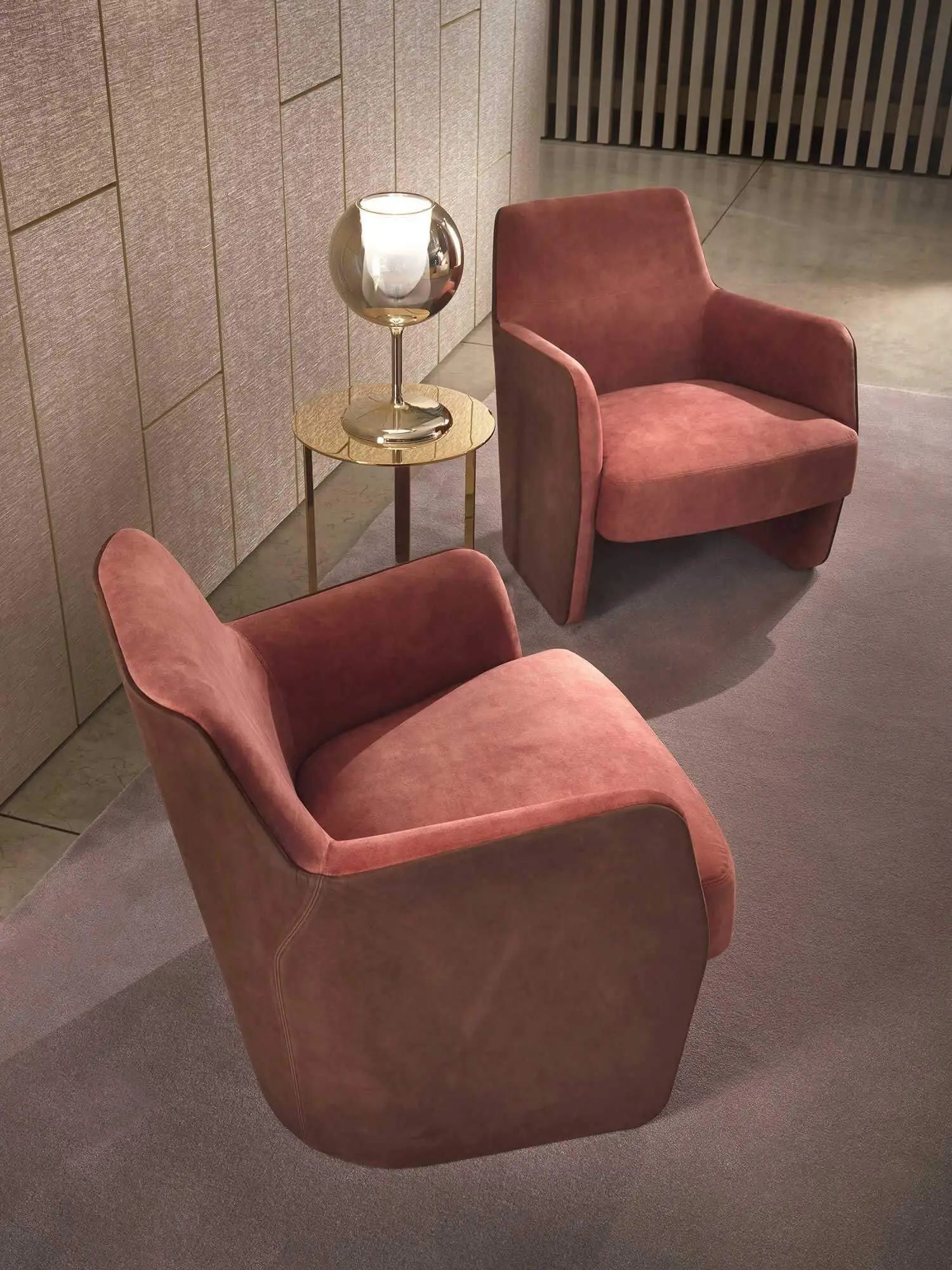 Lomacasa Marelli Clipper High 扶手椅 畫廊 1-1