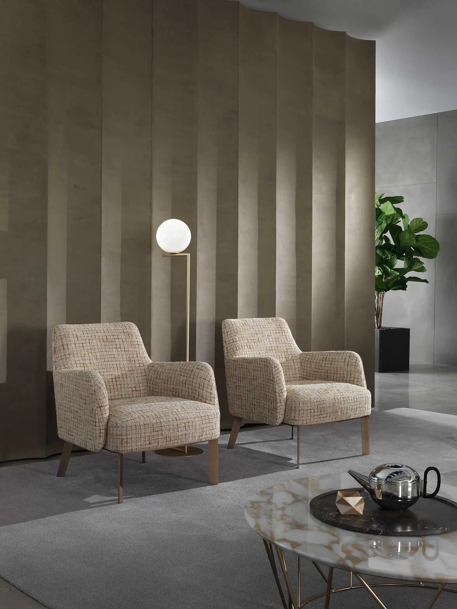 Lomacasa Marelli Clipper Low 扶手椅 畫廊 1-5