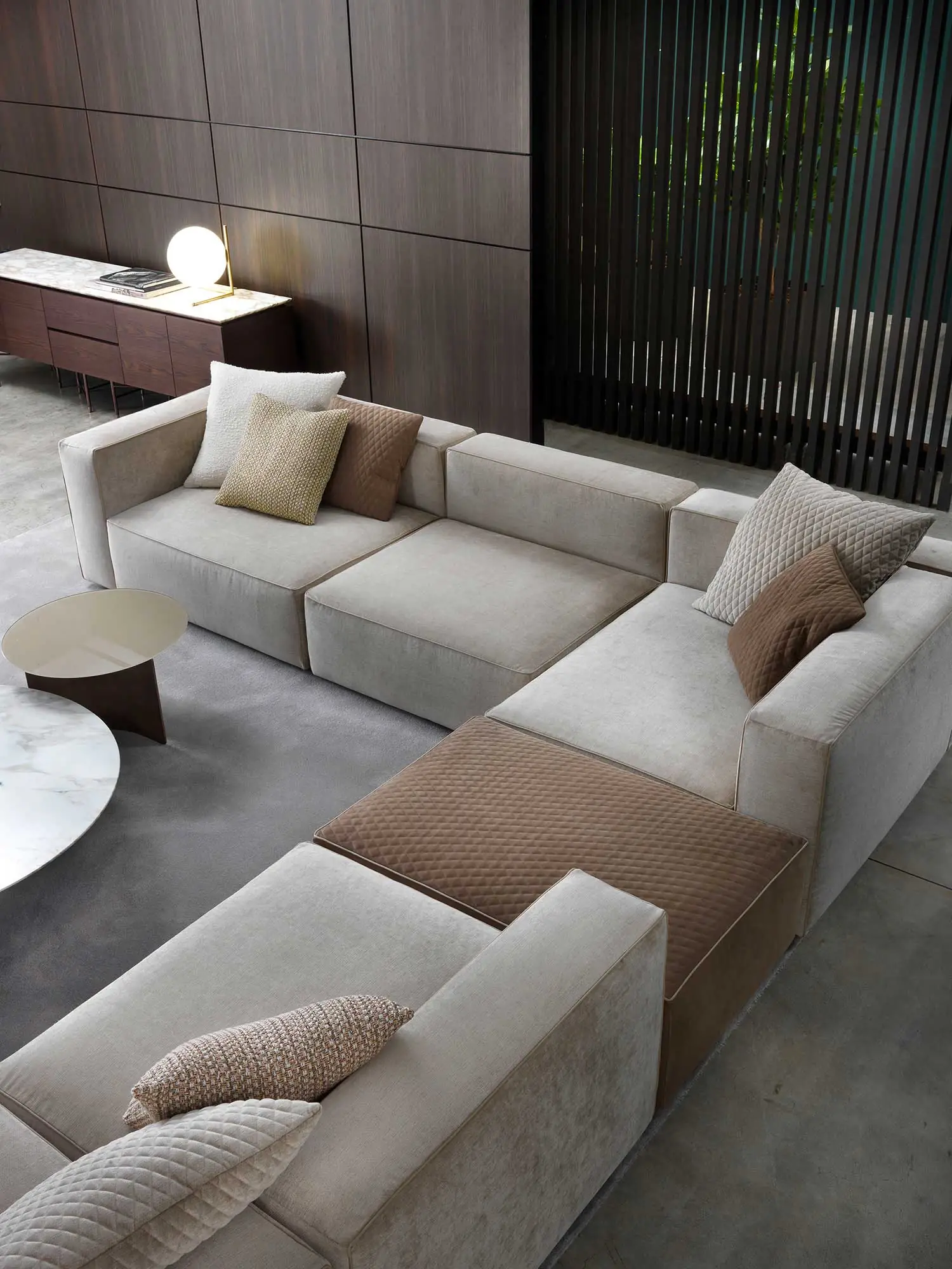 Lomacasa Marelli Gary Foam 沙發 畫廊 1-11