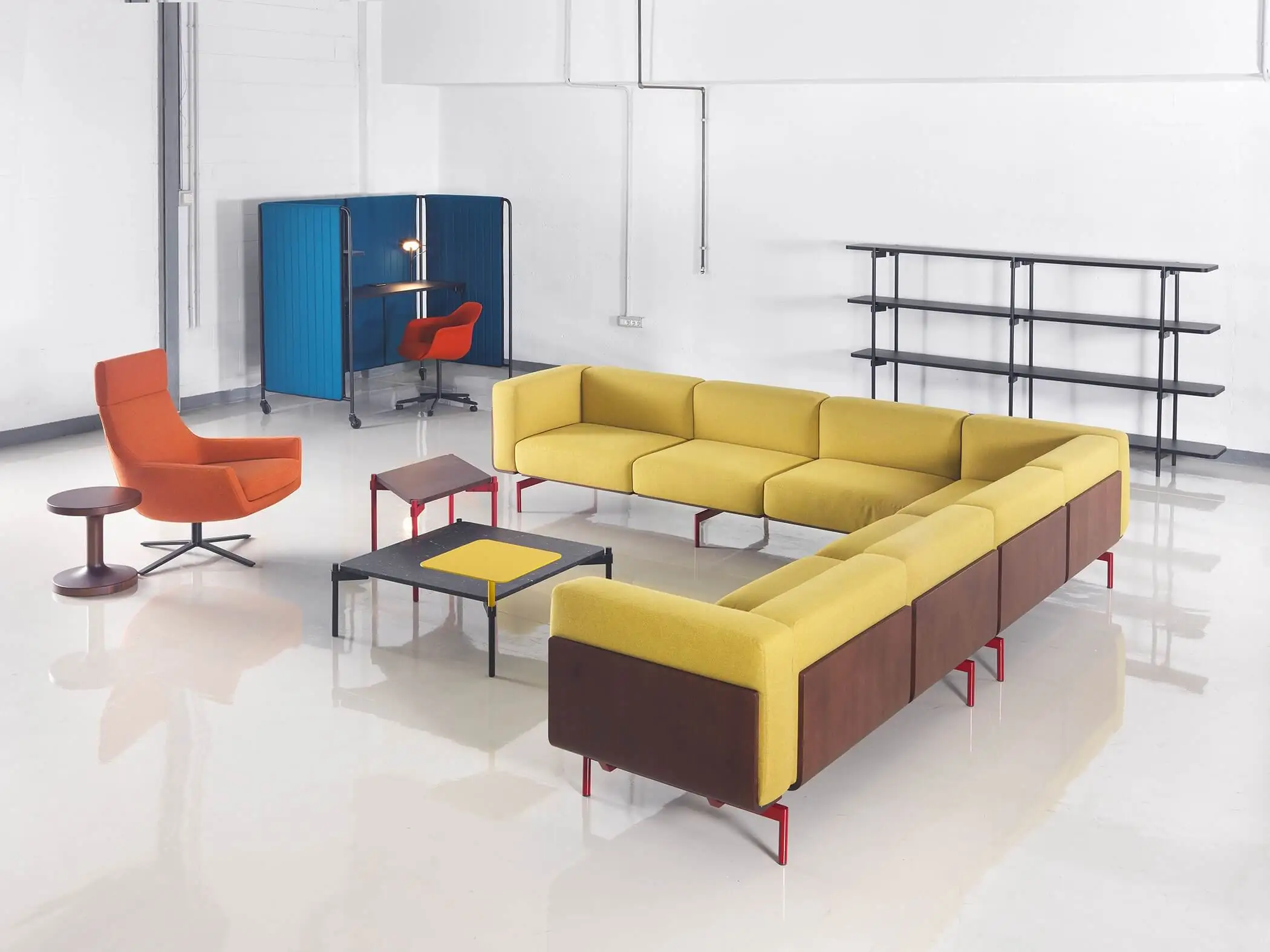 Lomacasa Marelli L-沙發 扶手椅 畫廊 1-4