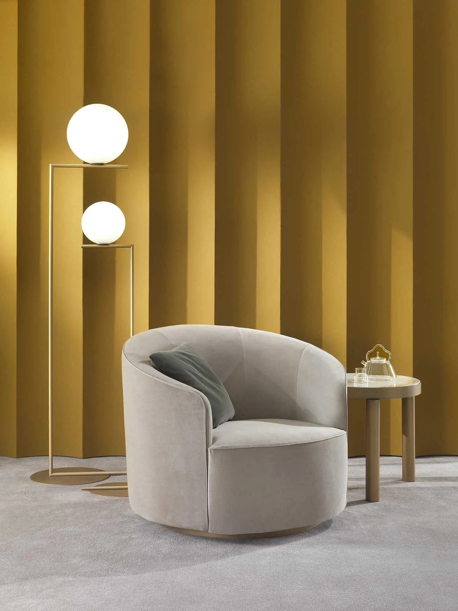 Lomacasa Marelli Moon 扶手椅 畫廊 1-10