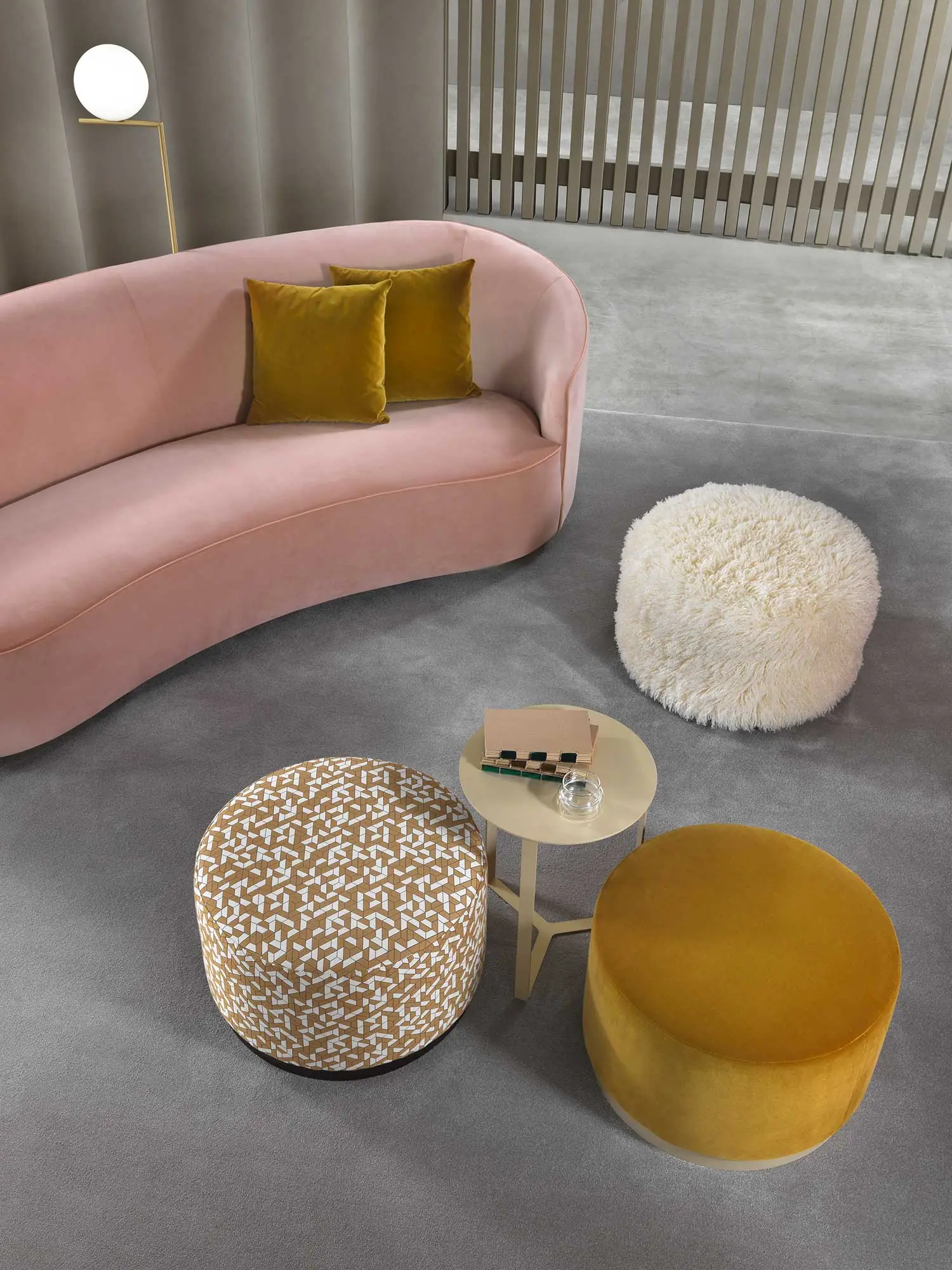 Lomacasa Marelli Moon 扶手椅 畫廊 1-20