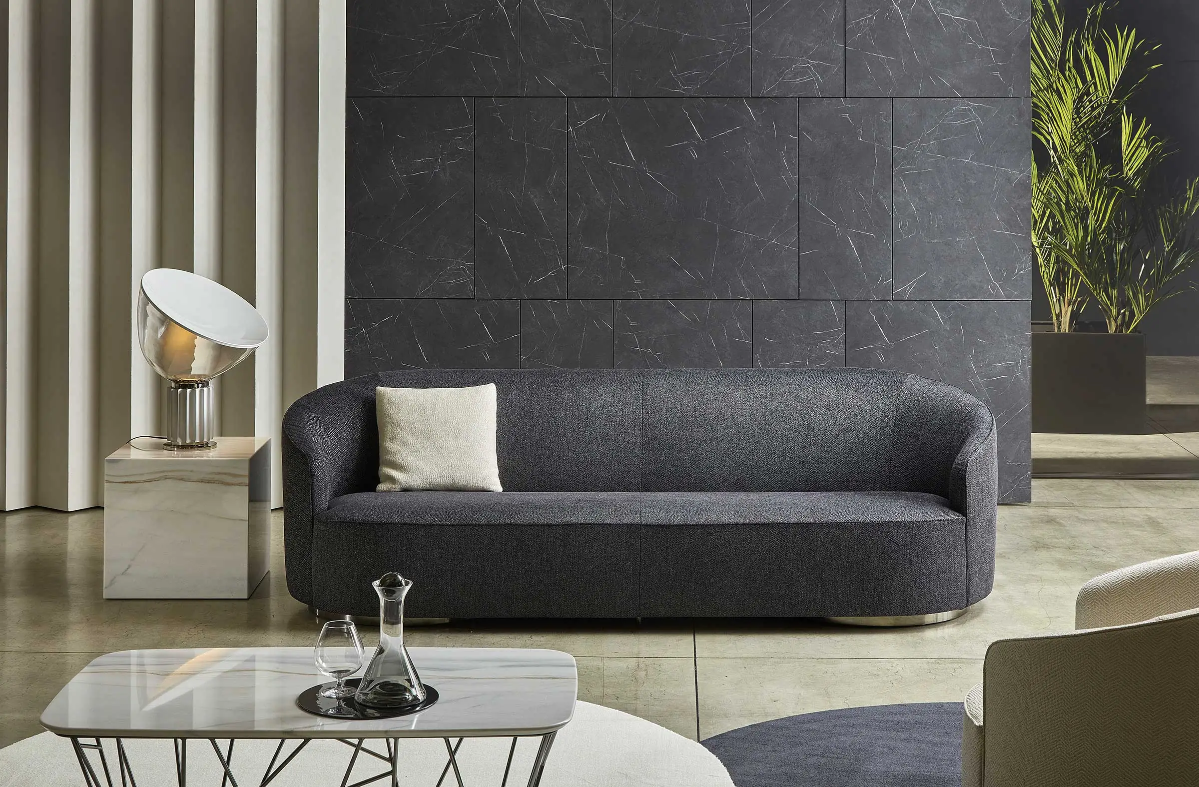 Lomacasa Marelli Moon 沙發 畫廊 1-23