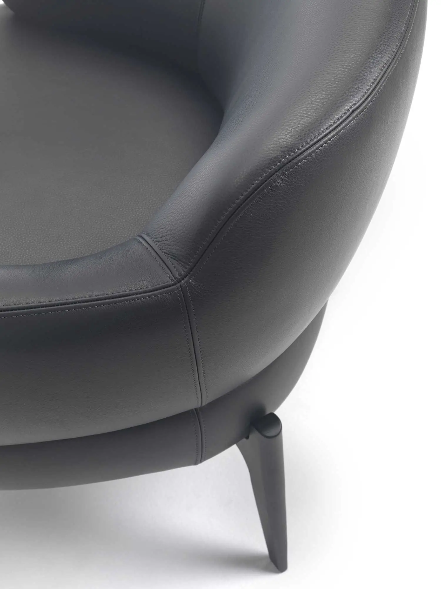 Lomacasa Marelli Sign 扶手椅 畫廊 2-18