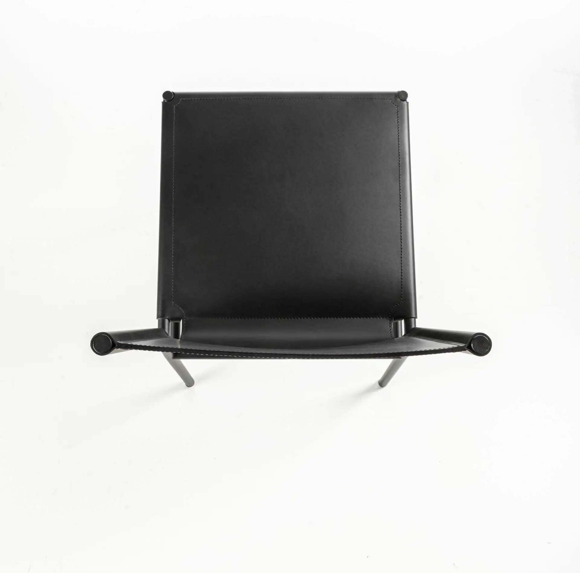 Lomacasa_Pellizzoni_Elena-椅子_畫廊-2