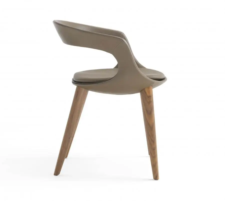 Lomacasa_Pellizzoni_Frenchkiss-扶手椅-Low-Back_描述