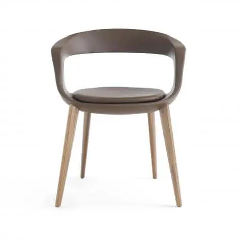 Lomacasa_Pellizzoni_Frenchkiss-Armchair-Low-Back_featured