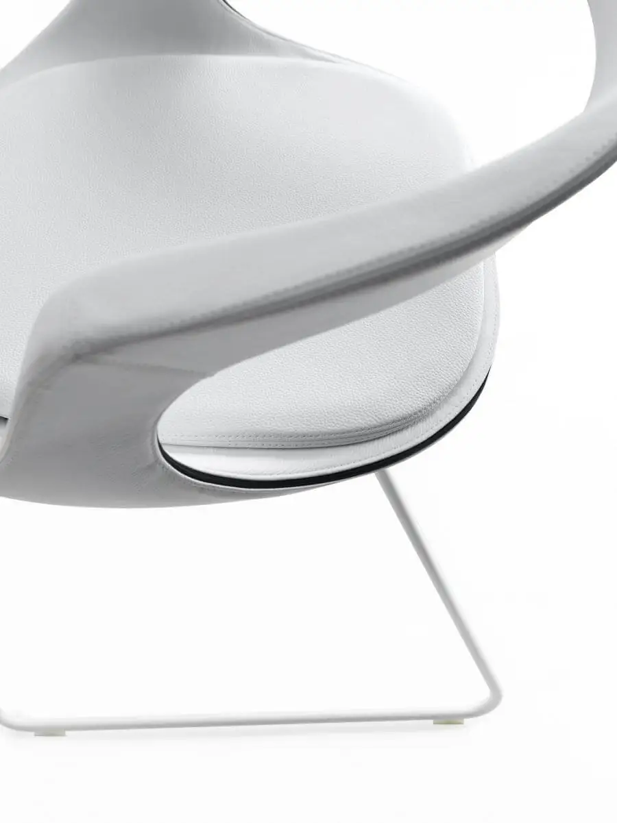 Lomacasa_Pellizzoni_Frenchkiss-Low-Back-扶手椅_描述