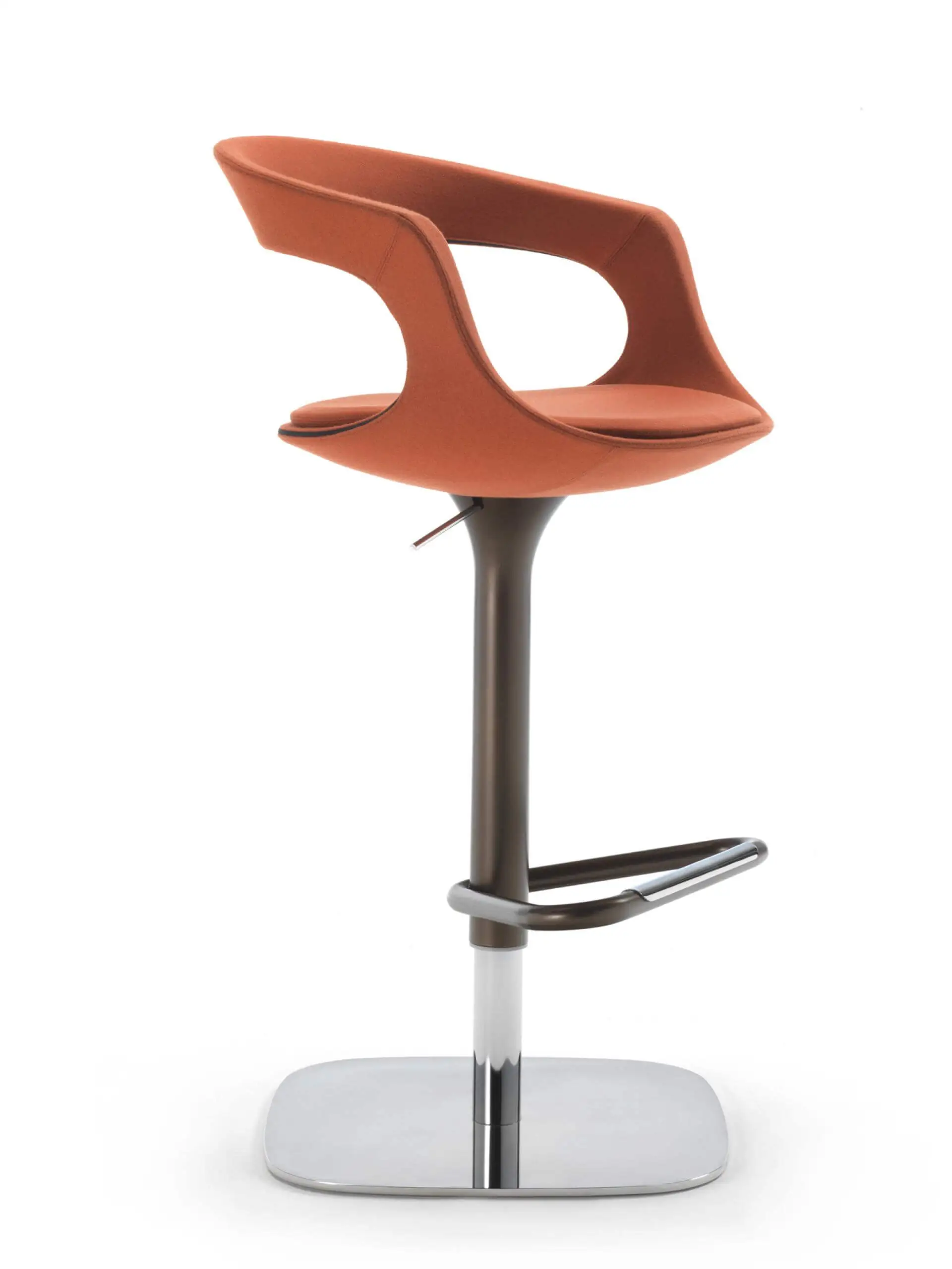 Lomacasa_Pellizzoni_Frenchkiss-Swivel-凳子_畫廊-2