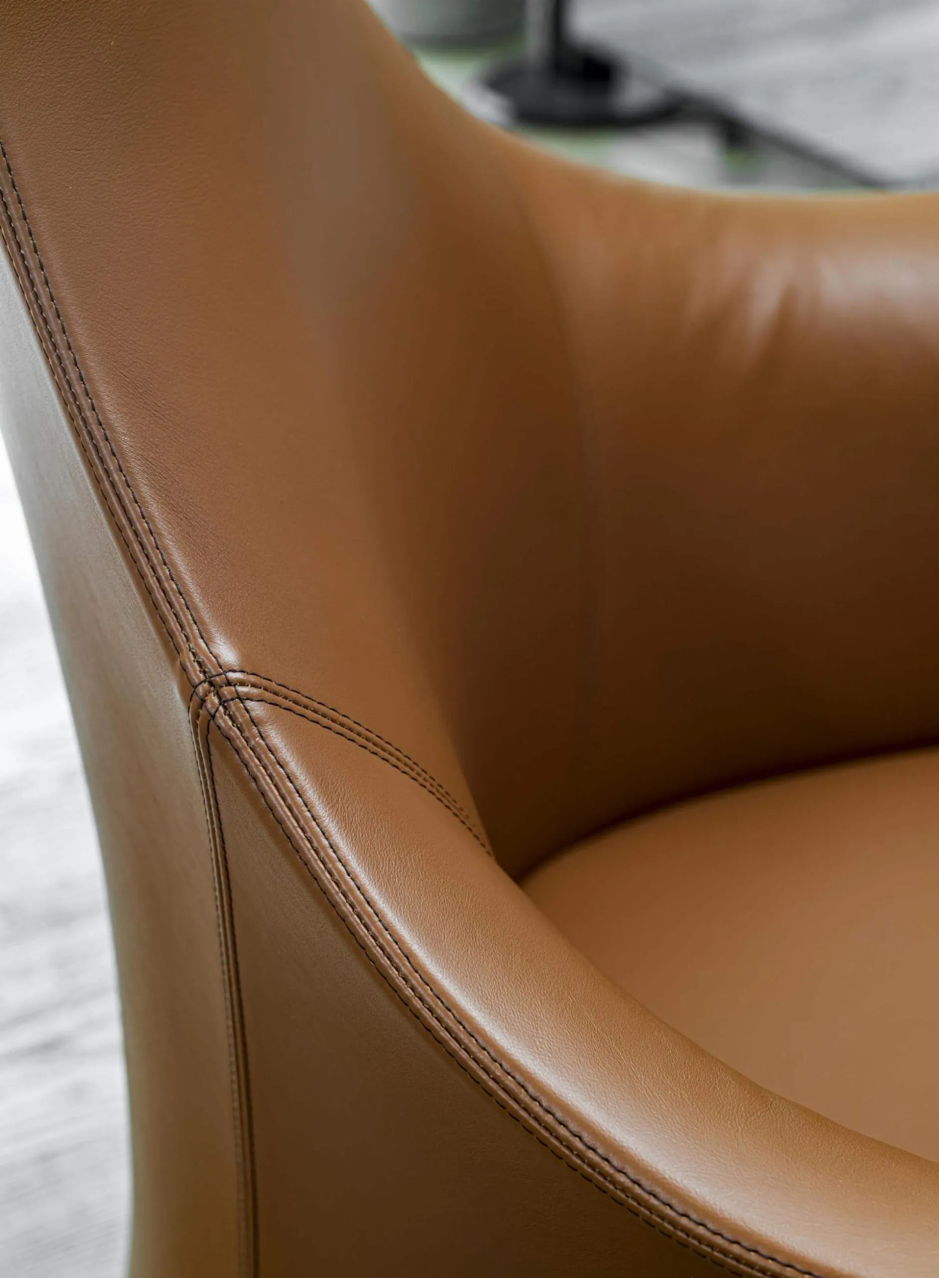 Lomacasa_Pellizzoni_Hipod-辦公椅_畫廊-2