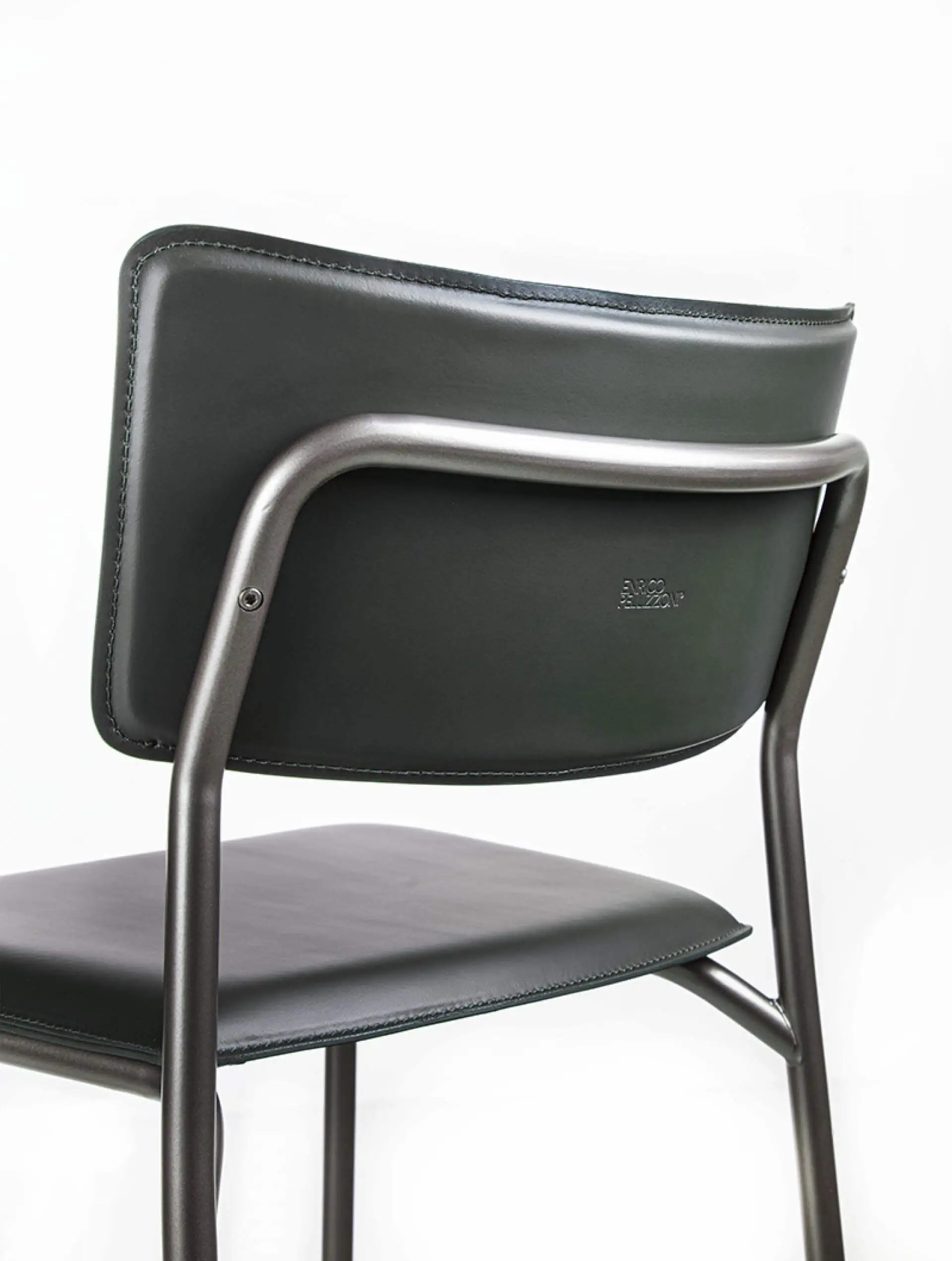 Lomacasa_Pellizzoni_Isotta-凳子_畫廊-4