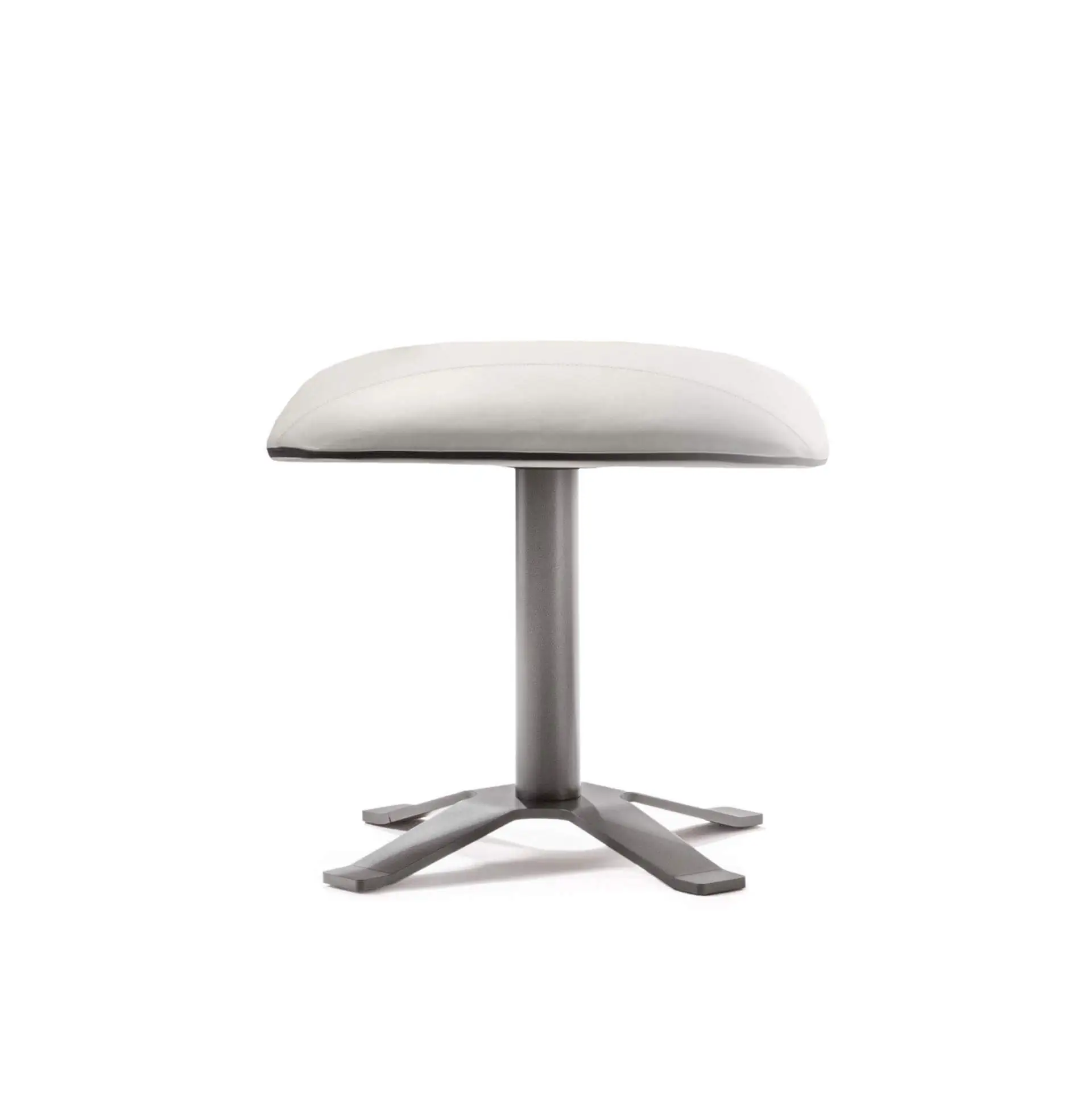 Lomacasa_Pellizzoni_Lullaby-坐墩_hero