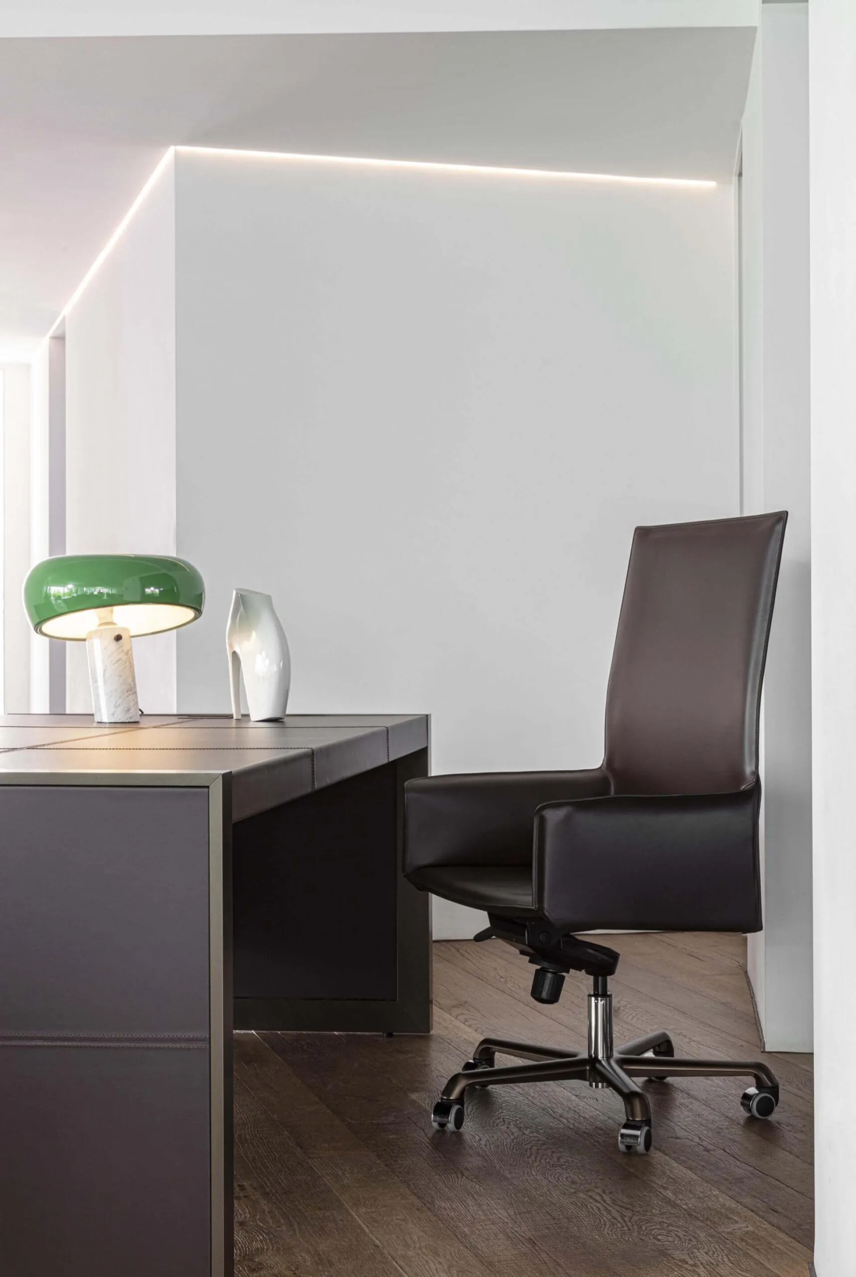 Lomacasa_Pellizzoni_Pasqualina-辦公椅_畫廊-12