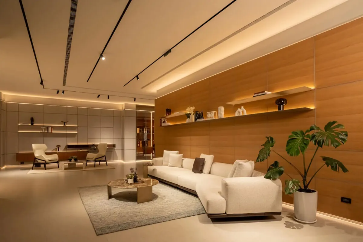 Loma Casa 台中系統櫃展示中心，預約義式全屋訂製諮詢